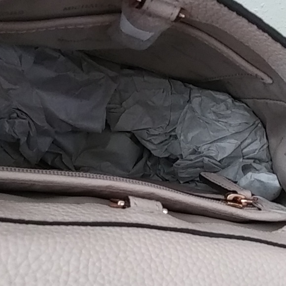 Micheal Kors - Picture 6 of 8